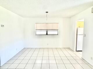 Active With Contract: $109,500 (2 beds, 2 baths, 968 Square Feet)