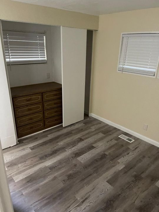 待售: $90,000 (2 贝兹, 2 浴室, 1200 平方英尺)