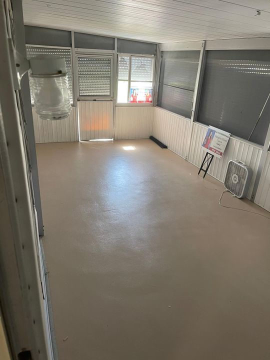 待售: $90,000 (2 贝兹, 2 浴室, 1200 平方英尺)