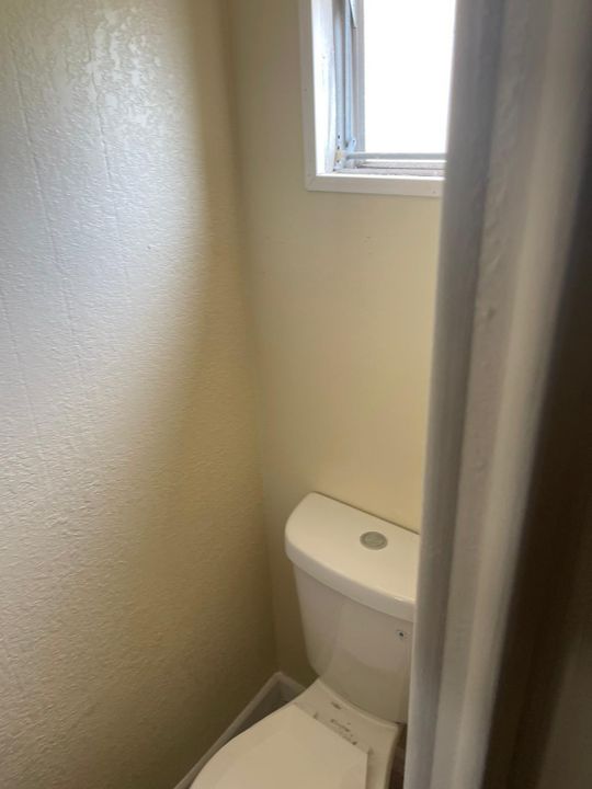 待售: $90,000 (2 贝兹, 2 浴室, 1200 平方英尺)