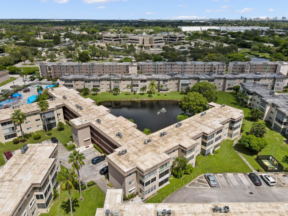 For Sale: $99,000 (2 beds, 2 baths, 1050 Square Feet)