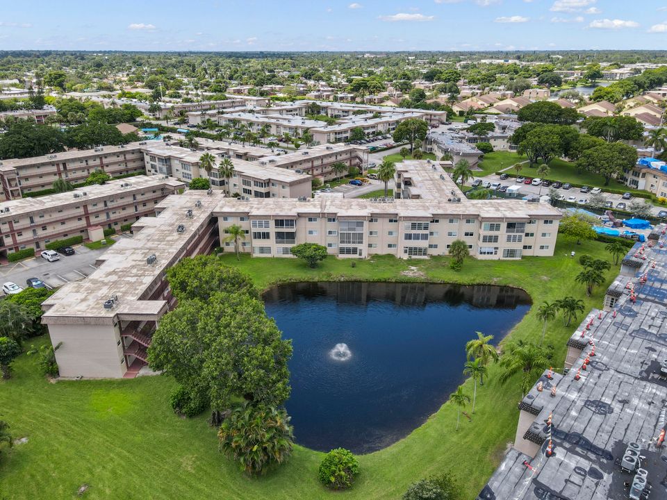 For Sale: $99,000 (2 beds, 2 baths, 1050 Square Feet)