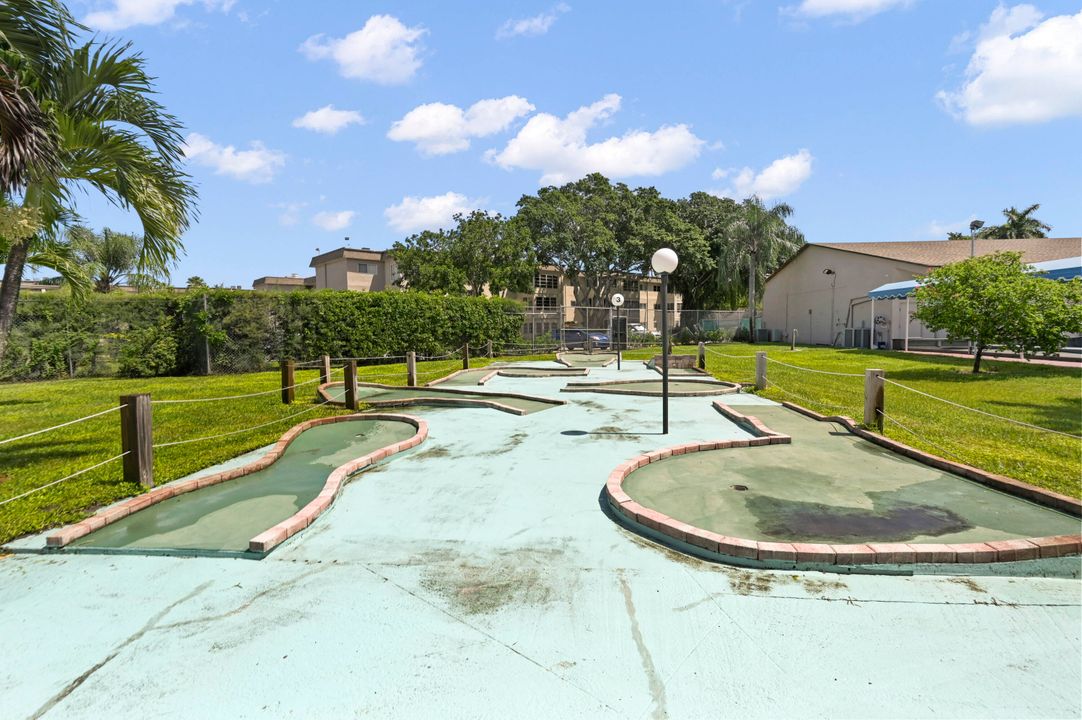 For Sale: $99,000 (2 beds, 2 baths, 1050 Square Feet)