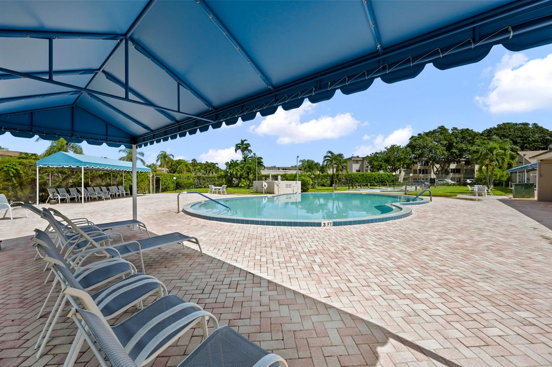 For Sale: $99,000 (2 beds, 2 baths, 1050 Square Feet)