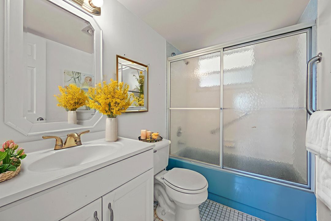 For Sale: $99,000 (2 beds, 2 baths, 1050 Square Feet)