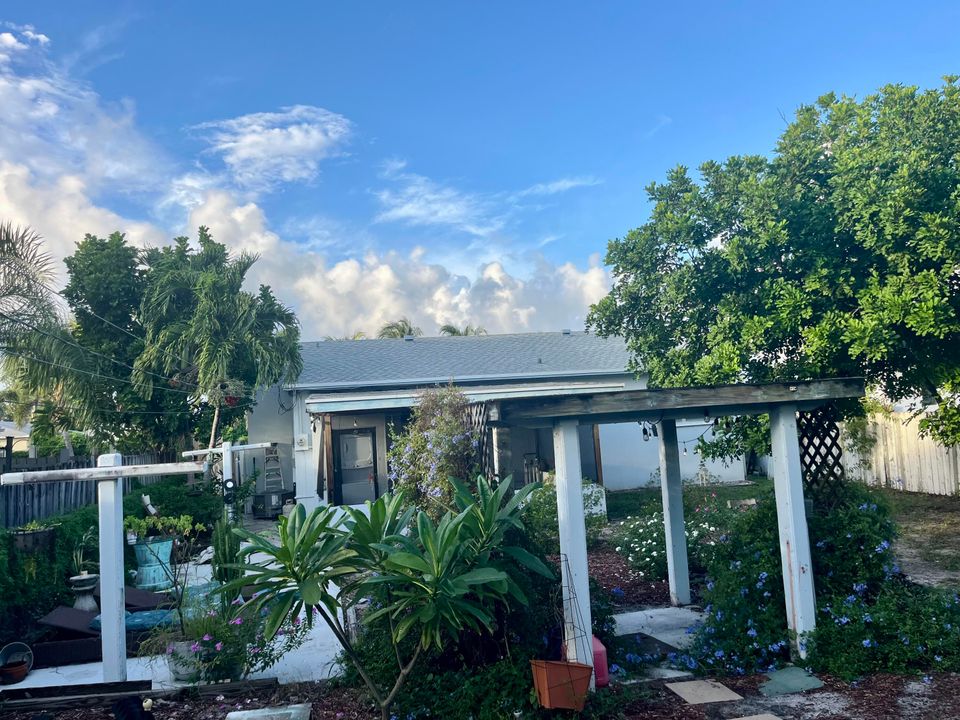 На продажу: $385,000 (3 спален, 2 ванн, 1419 Квадратных фут)