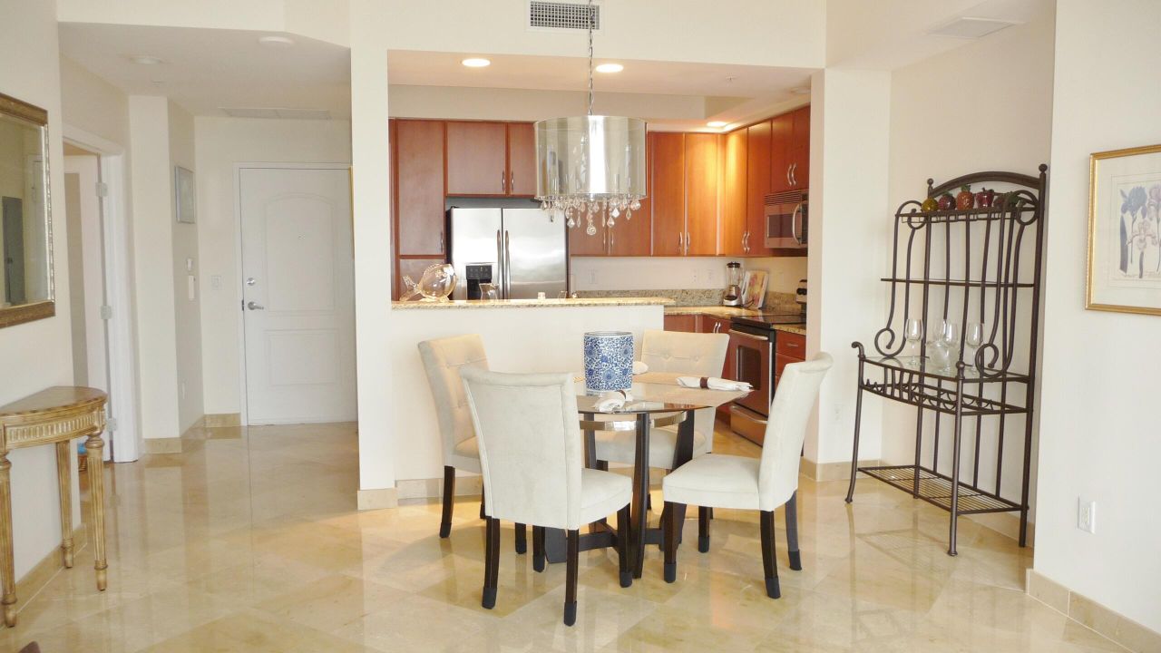 For Rent: $8,500 (2 beds, 2 baths, 1333 Square Feet)