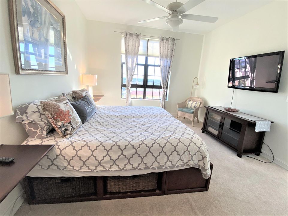 For Rent: $8,500 (2 beds, 2 baths, 1333 Square Feet)