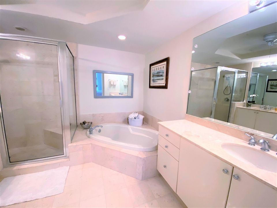 For Rent: $8,500 (2 beds, 2 baths, 1333 Square Feet)