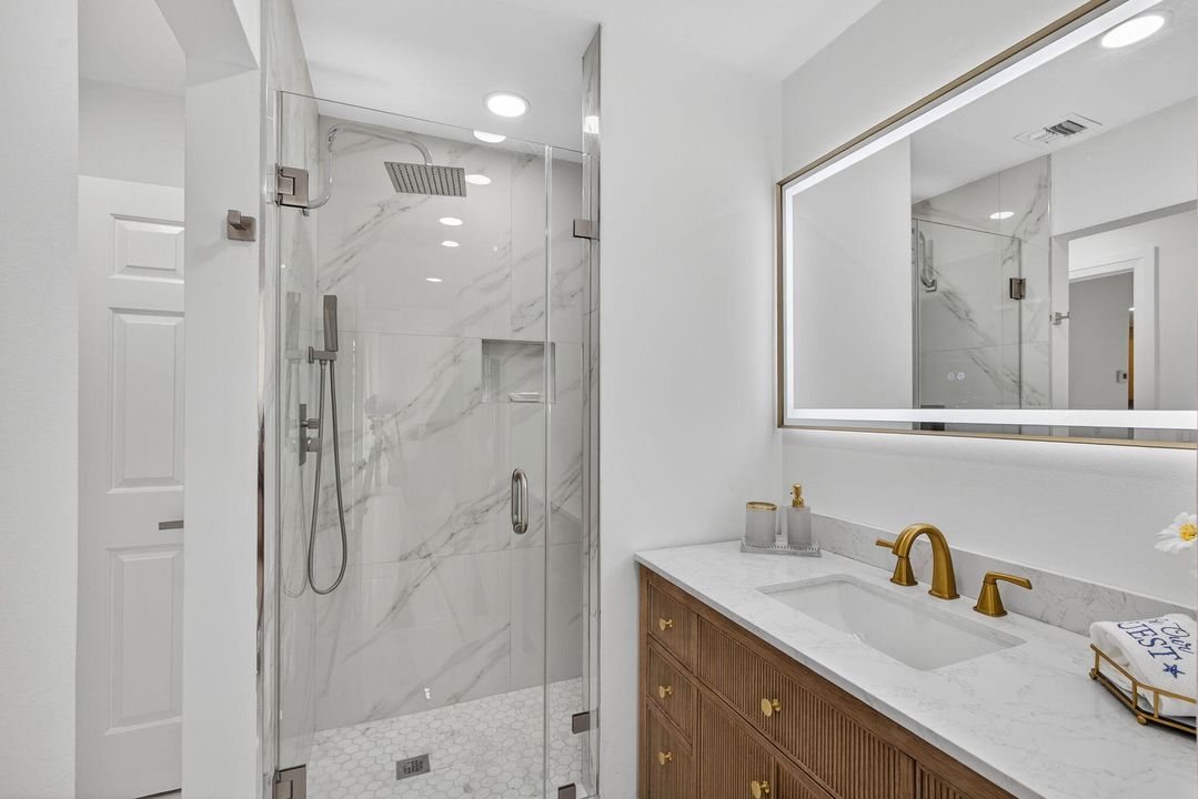 В аренду: $6,500 (3 спален, 2 ванн, 1818 Квадратных фут)