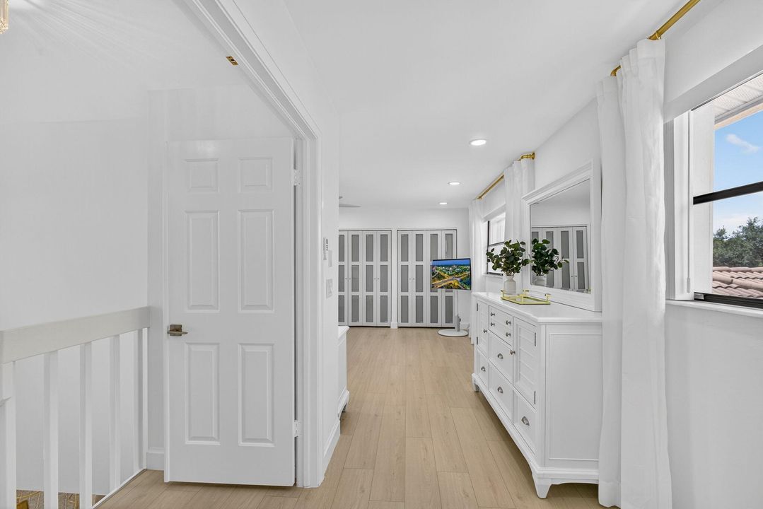 В аренду: $6,500 (3 спален, 2 ванн, 1818 Квадратных фут)