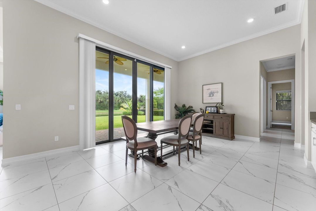 Activo con contrato: $1,777,000 (7 camas, 5 baños, 5369 Pies cuadrados)