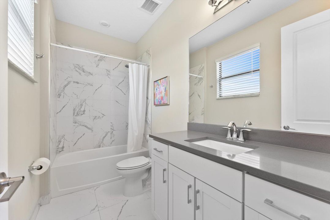 Activo con contrato: $1,777,000 (7 camas, 5 baños, 5369 Pies cuadrados)