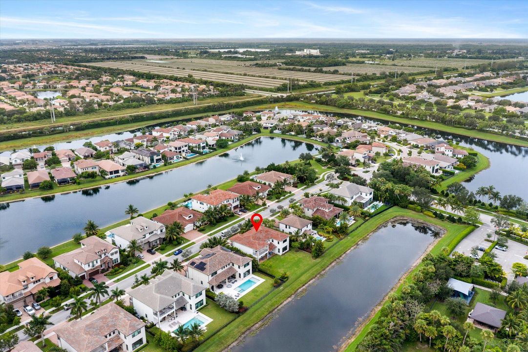 Activo con contrato: $1,777,000 (7 camas, 5 baños, 5369 Pies cuadrados)