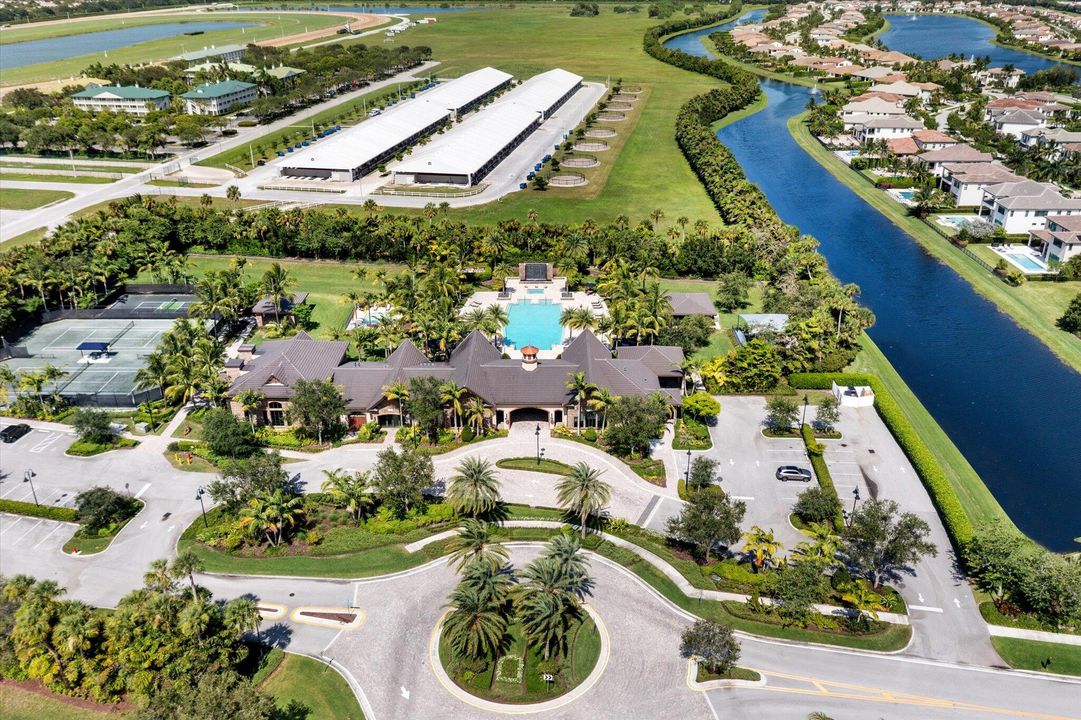 Activo con contrato: $1,777,000 (7 camas, 5 baños, 5369 Pies cuadrados)