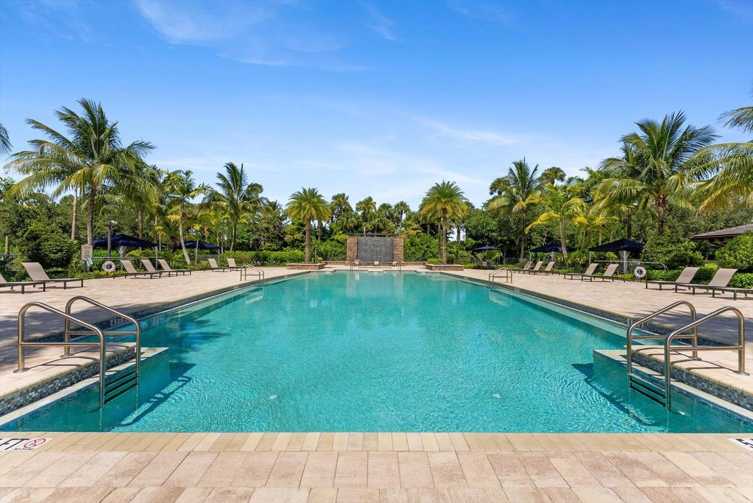 Activo con contrato: $1,777,000 (7 camas, 5 baños, 5369 Pies cuadrados)