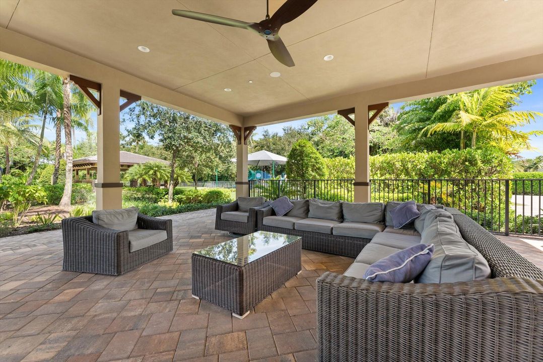 Activo con contrato: $1,777,000 (7 camas, 5 baños, 5369 Pies cuadrados)