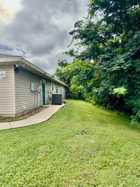 For Sale: $299,000 (3 beds, 2 baths, 1847 Square Feet)