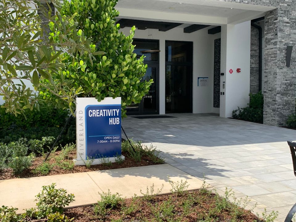 待售: $777,000 (3 贝兹, 2 浴室, 2580 平方英尺)