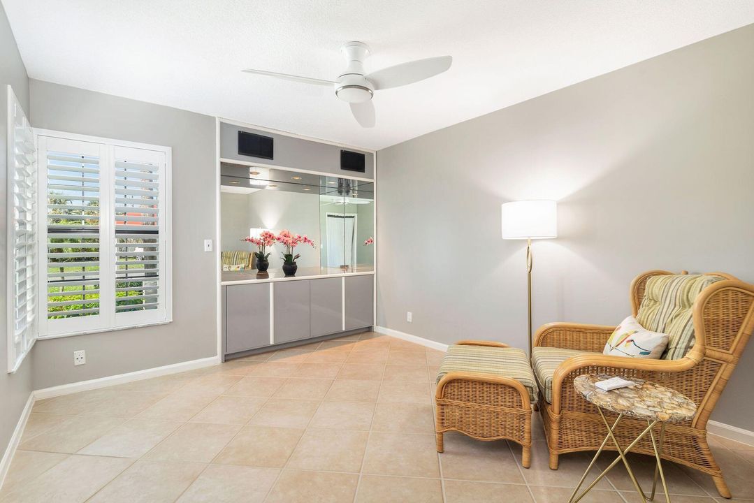 En Venta: $1,100,000 (3 camas, 3 baños, 1514 Pies cuadrados)