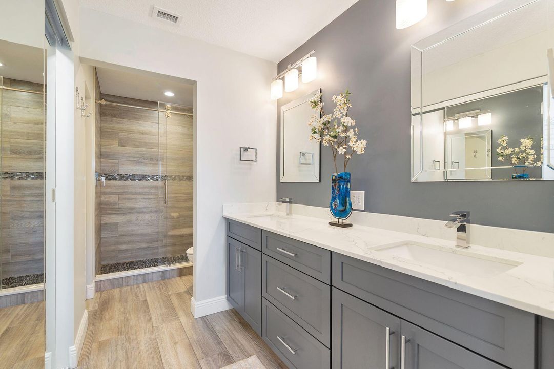 En Venta: $1,100,000 (3 camas, 3 baños, 1514 Pies cuadrados)