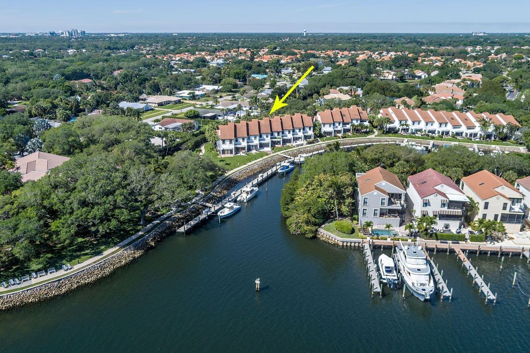 En Venta: $1,100,000 (3 camas, 3 baños, 1514 Pies cuadrados)