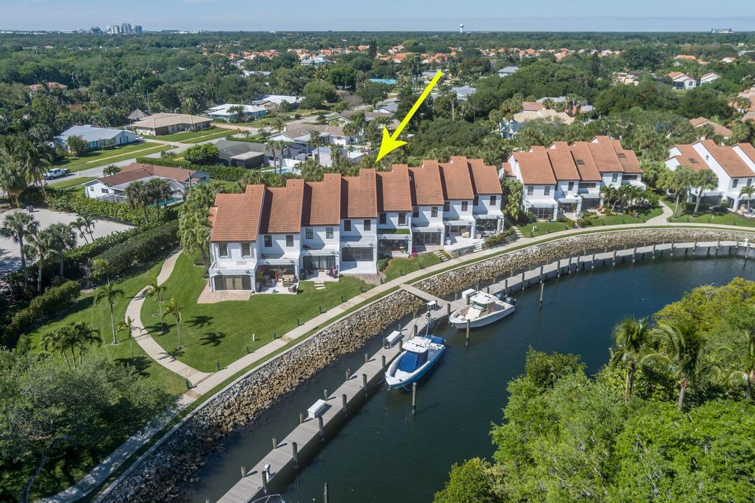 En Venta: $1,100,000 (3 camas, 3 baños, 1514 Pies cuadrados)