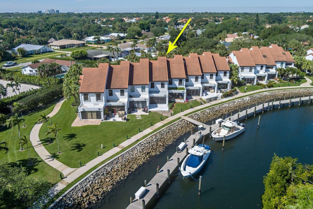 En Venta: $1,100,000 (3 camas, 3 baños, 1514 Pies cuadrados)