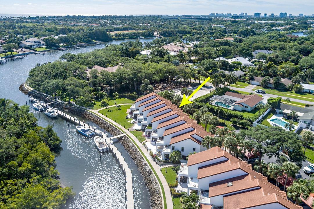 En Venta: $1,100,000 (3 camas, 3 baños, 1514 Pies cuadrados)