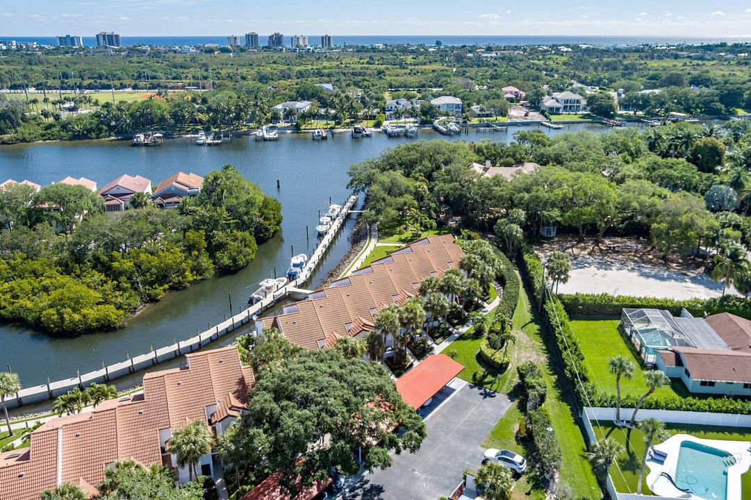 En Venta: $1,100,000 (3 camas, 3 baños, 1514 Pies cuadrados)