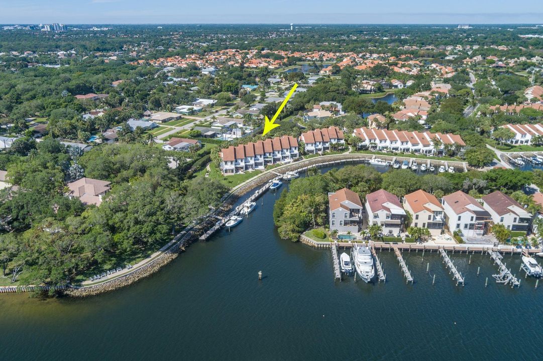 En Venta: $1,100,000 (3 camas, 3 baños, 1514 Pies cuadrados)