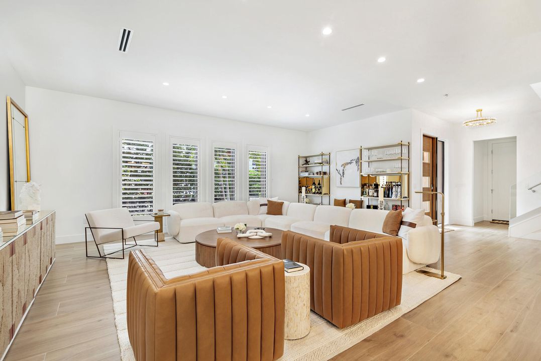 Activo con contrato: $4,495,000 (4 camas, 4 baños, 4016 Pies cuadrados)