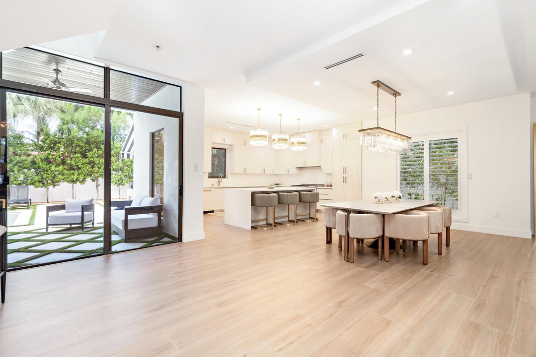 Activo con contrato: $4,495,000 (4 camas, 4 baños, 4016 Pies cuadrados)