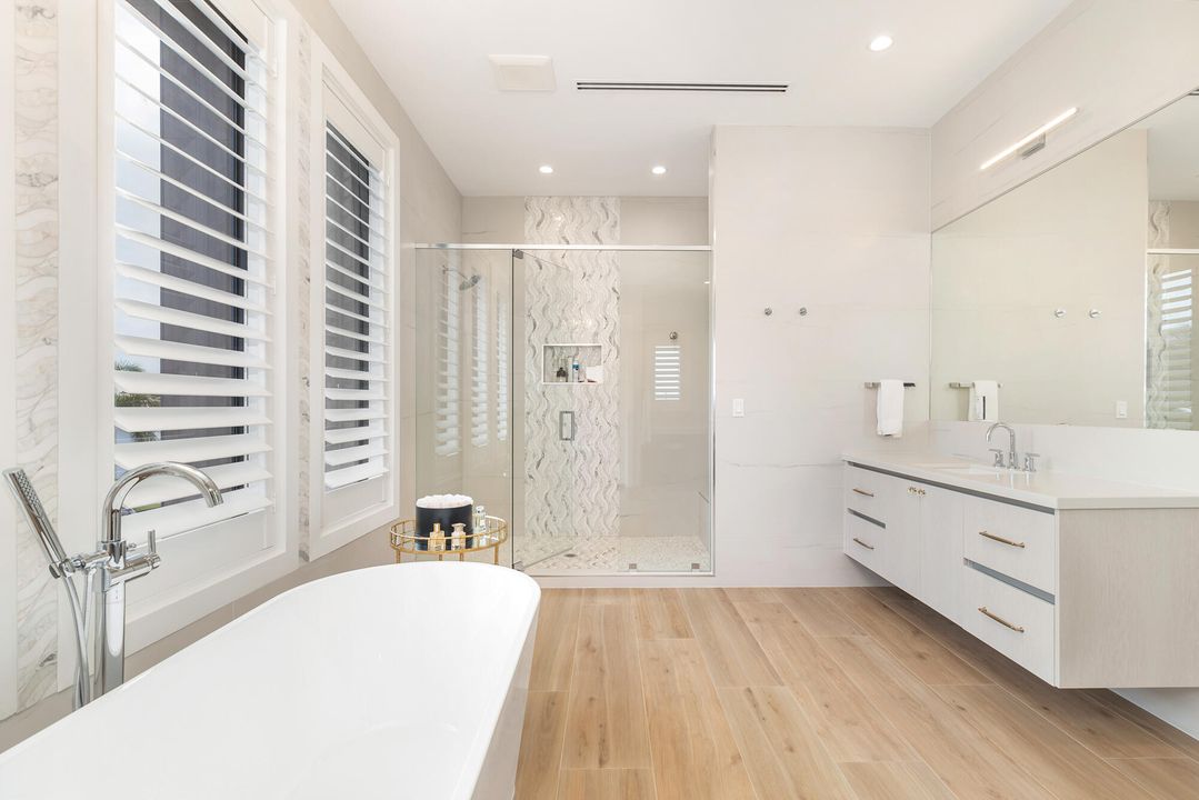 Activo con contrato: $4,495,000 (4 camas, 4 baños, 4016 Pies cuadrados)