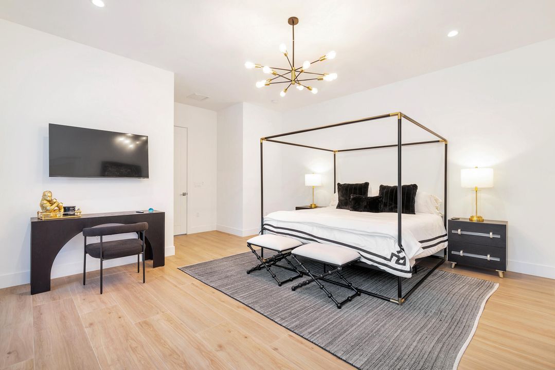 Activo con contrato: $4,495,000 (4 camas, 4 baños, 4016 Pies cuadrados)