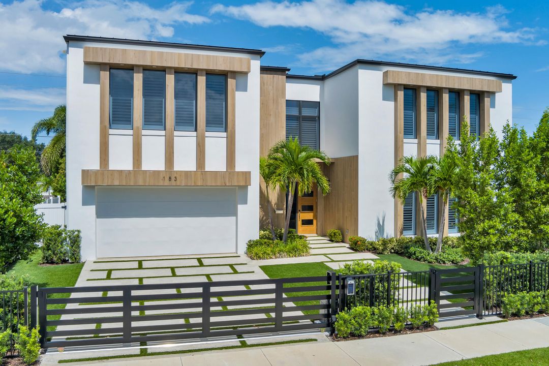 Activo con contrato: $4,495,000 (4 camas, 4 baños, 4016 Pies cuadrados)