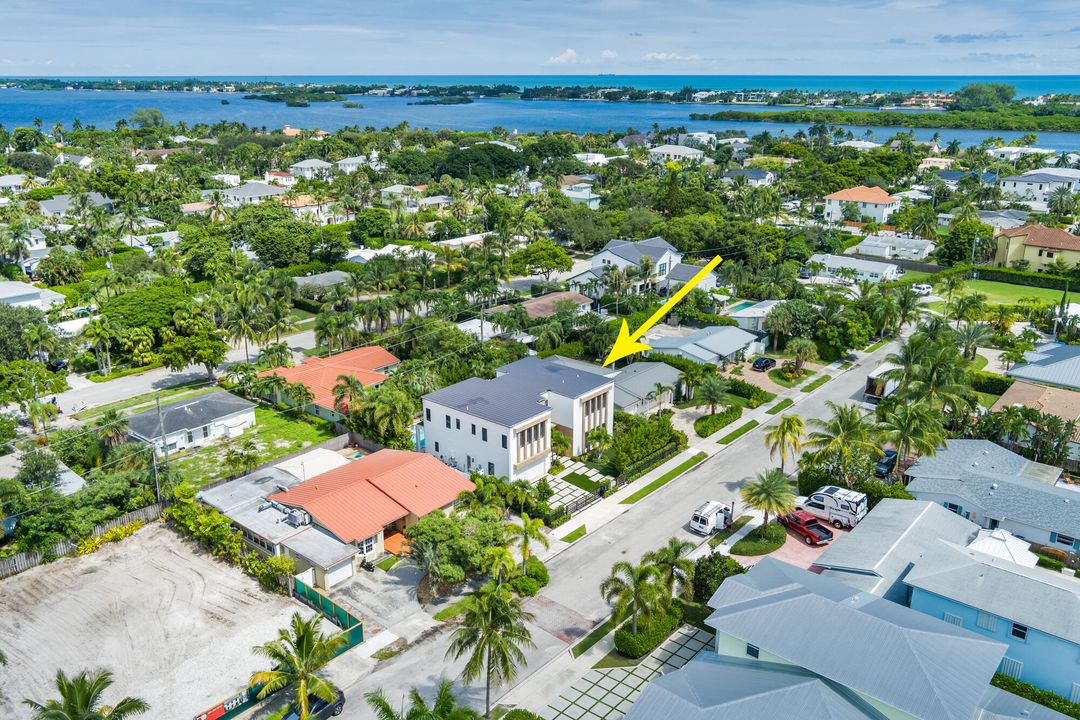 Activo con contrato: $4,495,000 (4 camas, 4 baños, 4016 Pies cuadrados)