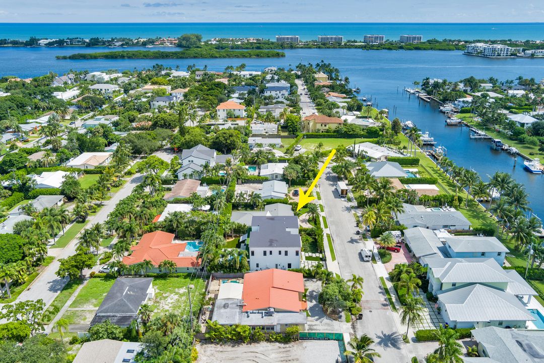 Activo con contrato: $4,495,000 (4 camas, 4 baños, 4016 Pies cuadrados)