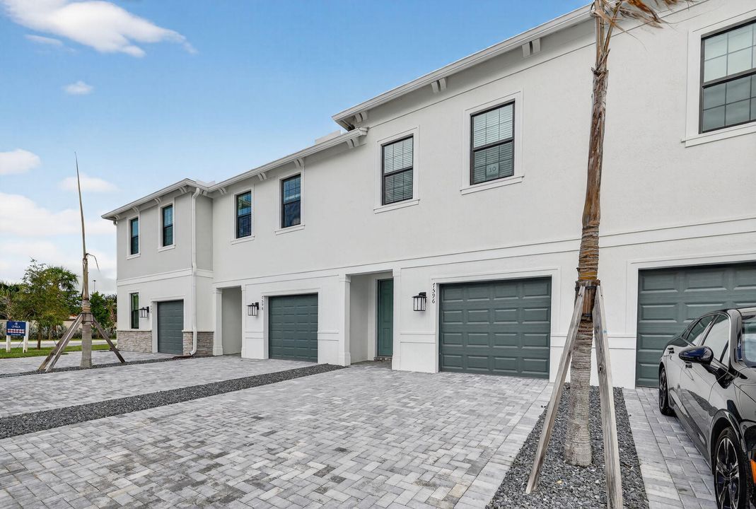 For Rent: $3,000 (3 beds, 2 baths, 1550 Square Feet)