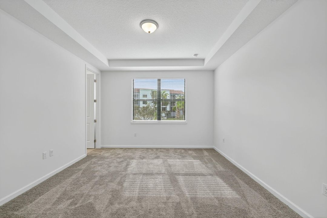 For Rent: $3,000 (3 beds, 2 baths, 1550 Square Feet)