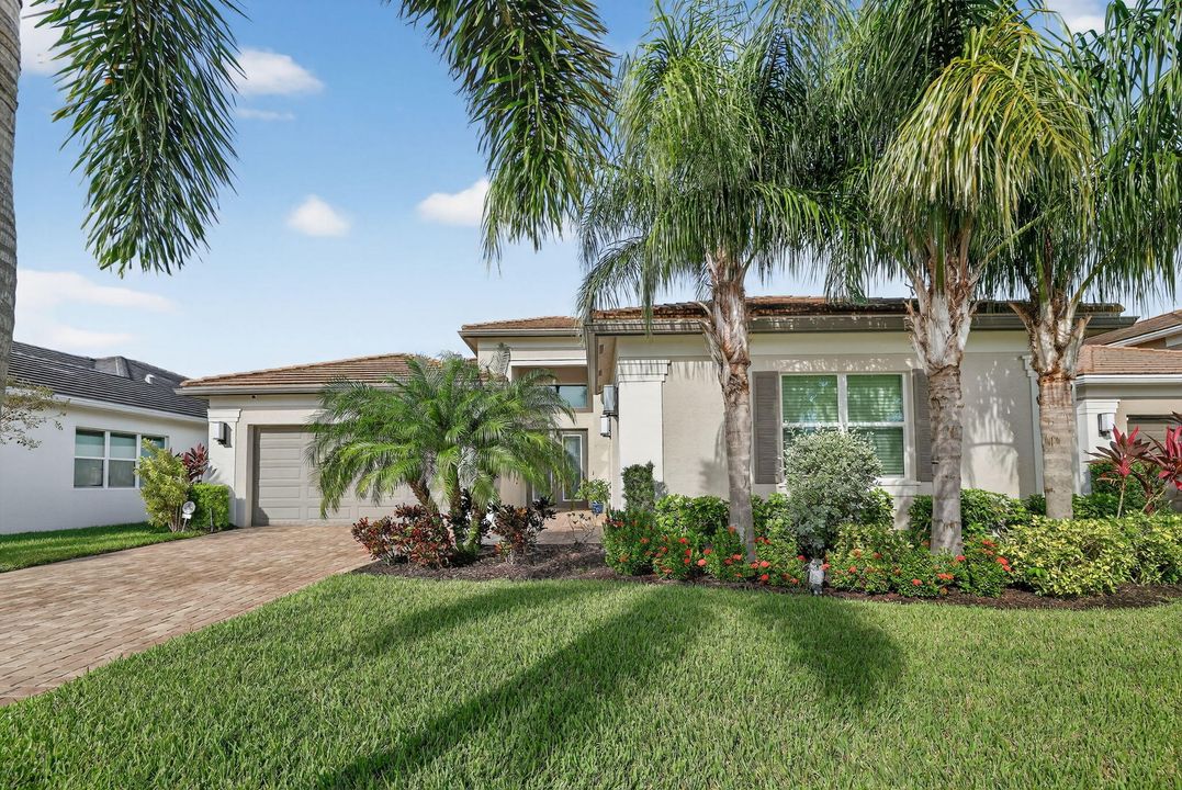 待售: $777,000 (3 贝兹, 2 浴室, 2580 平方英尺)