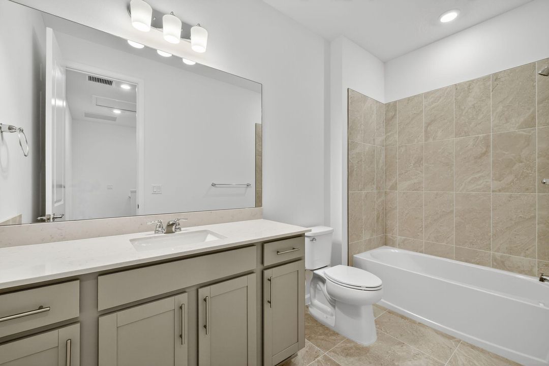 For Rent: $3,000 (3 beds, 2 baths, 1550 Square Feet)