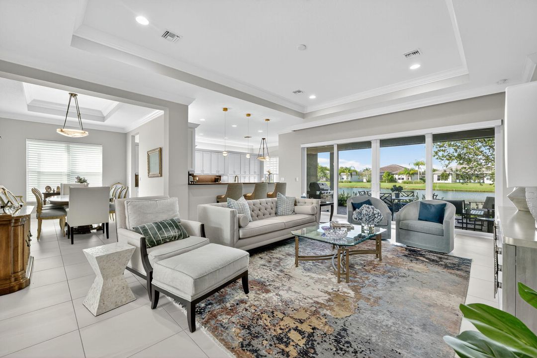 待售: $777,000 (3 贝兹, 2 浴室, 2580 平方英尺)