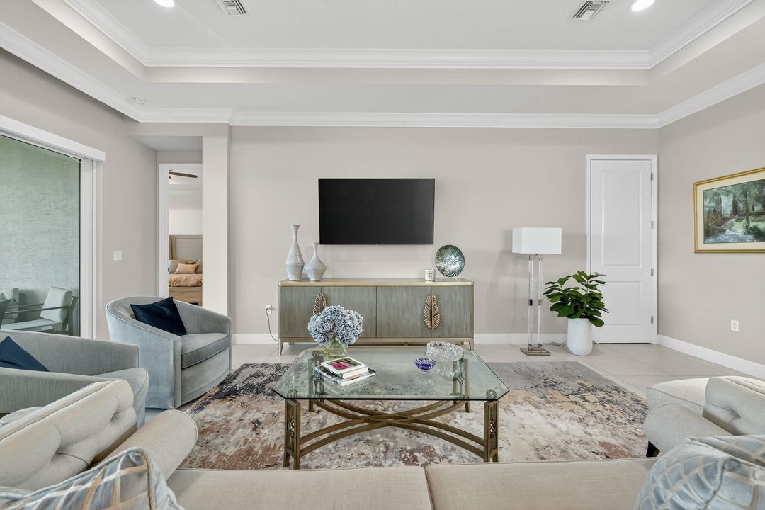 待售: $777,000 (3 贝兹, 2 浴室, 2580 平方英尺)