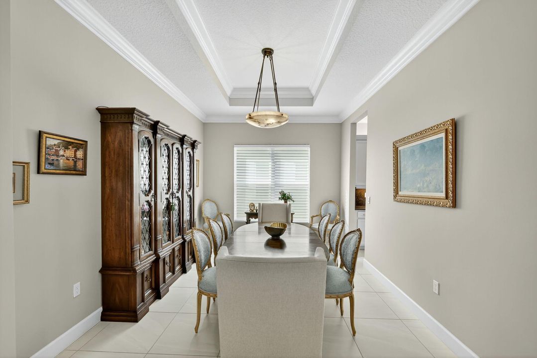 待售: $777,000 (3 贝兹, 2 浴室, 2580 平方英尺)