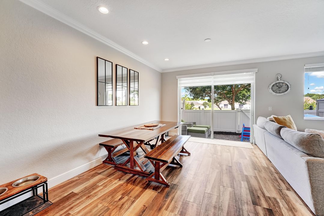 合同活跃: $3,250 (3 贝兹, 2 浴室, 1622 平方英尺)