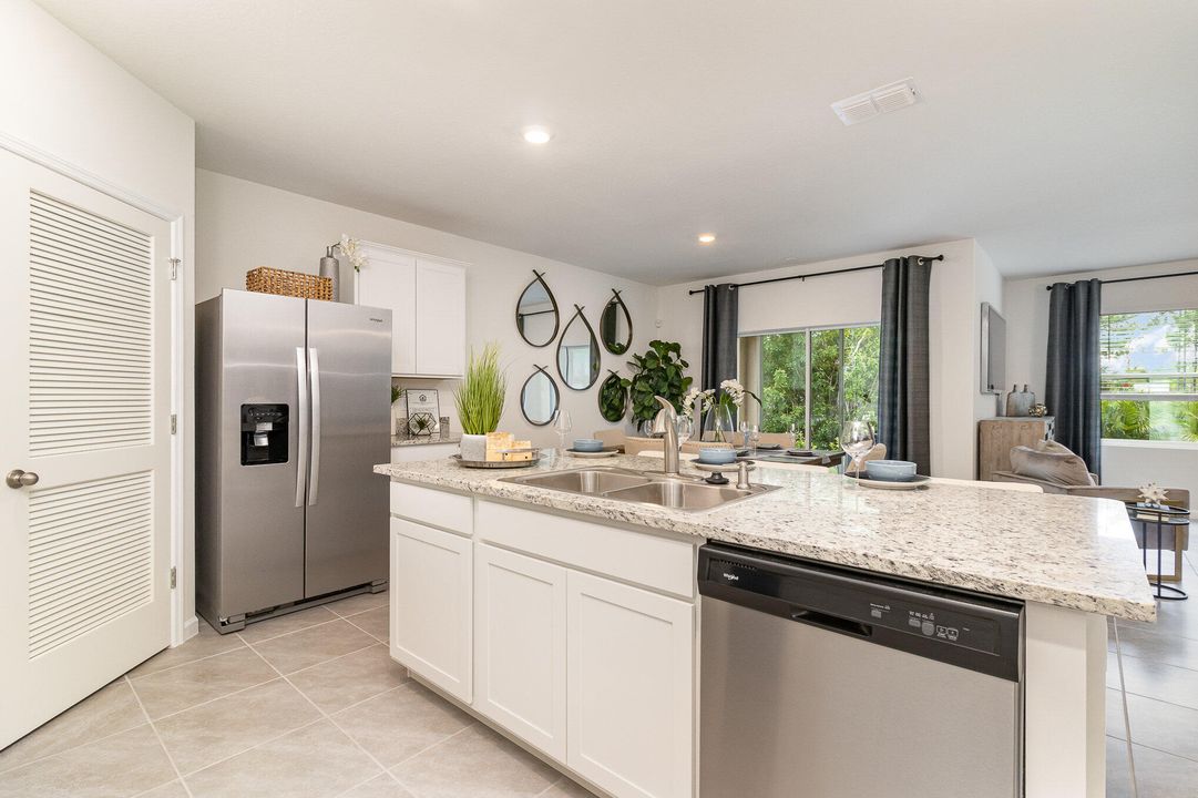 For Sale: $339,990 (4 beds, 2 baths, 1828 Square Feet)