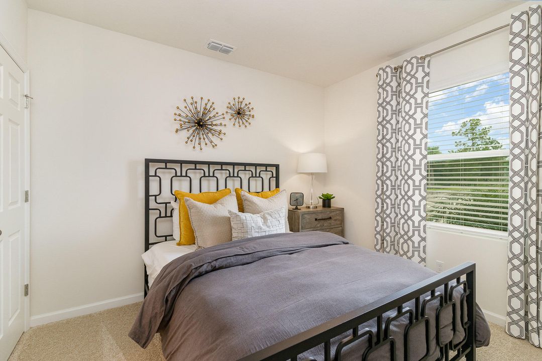 For Sale: $339,990 (4 beds, 2 baths, 1828 Square Feet)