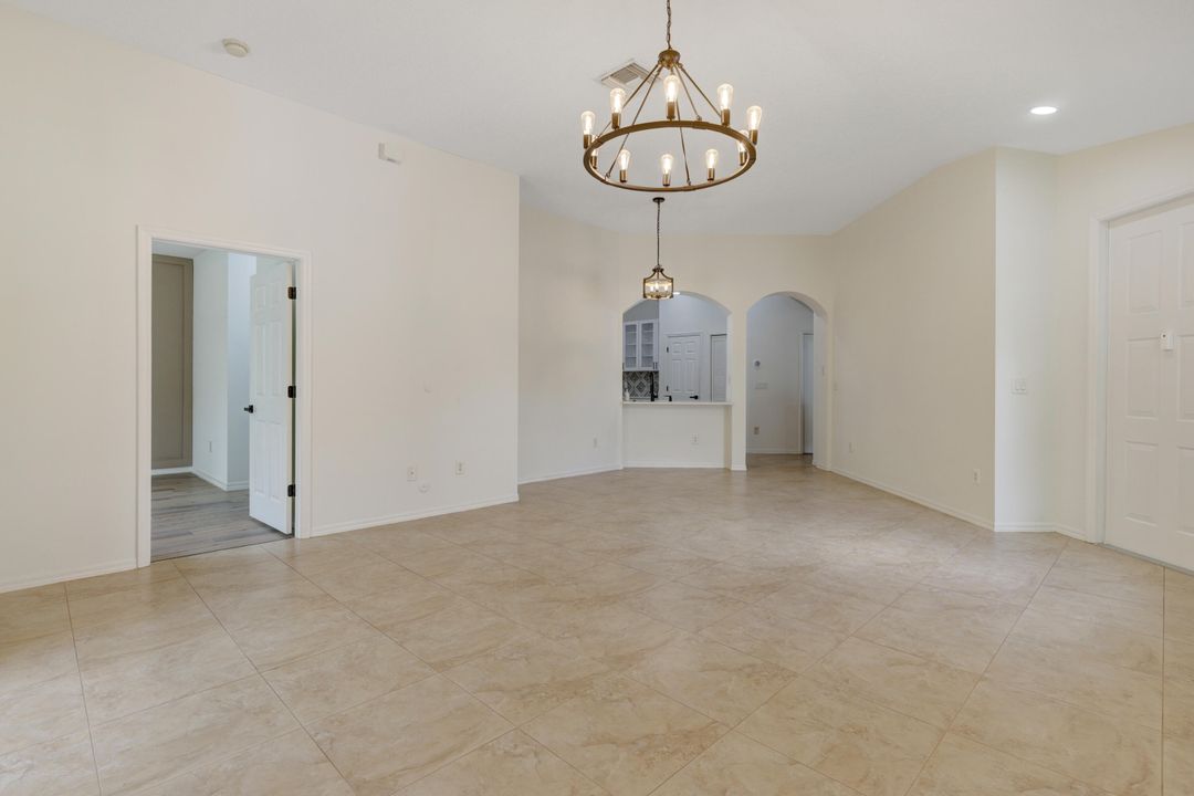 Active With Contract: $449,000 (3 beds, 2 baths, 1386 Square Feet)