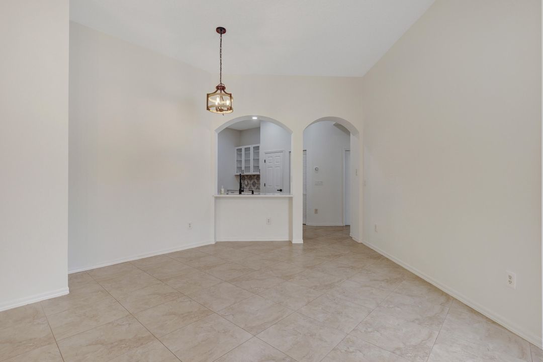 Active With Contract: $449,000 (3 beds, 2 baths, 1386 Square Feet)